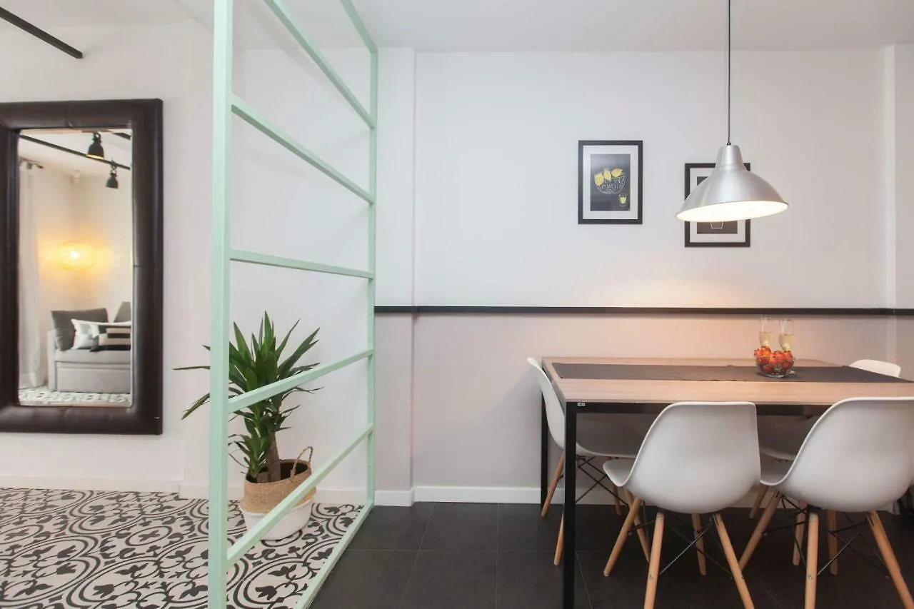Short Stay Group Liceu Serviced Apartments Barcelona